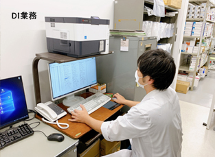 外来ケモ室で説明の様子